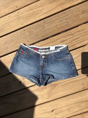 VINTAGE Denim Frayed-Hem Women's Shorts